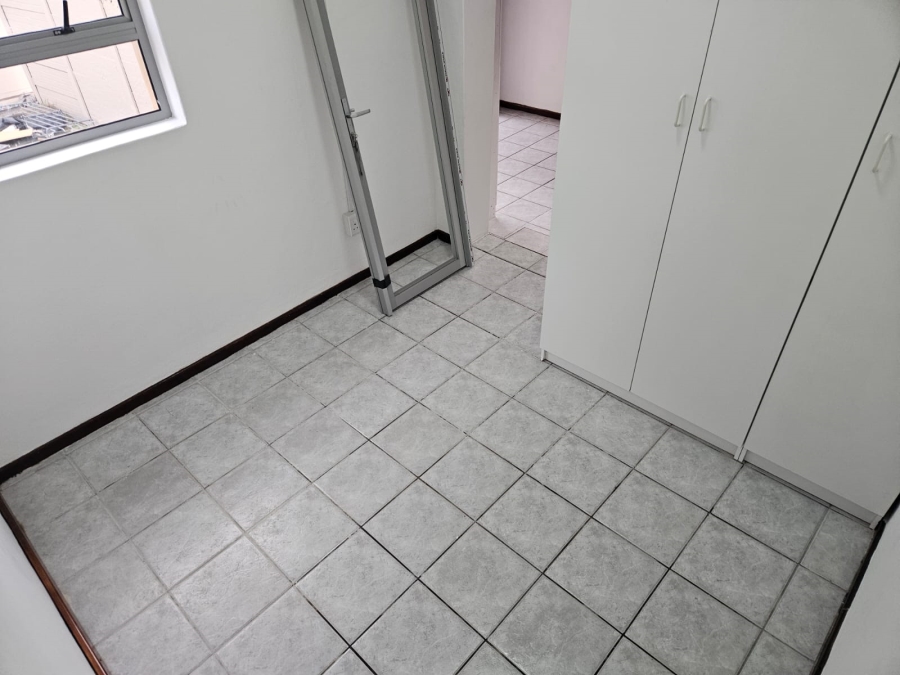 To Let 1 Bedroom Property for Rent in Zoo Park Western Cape